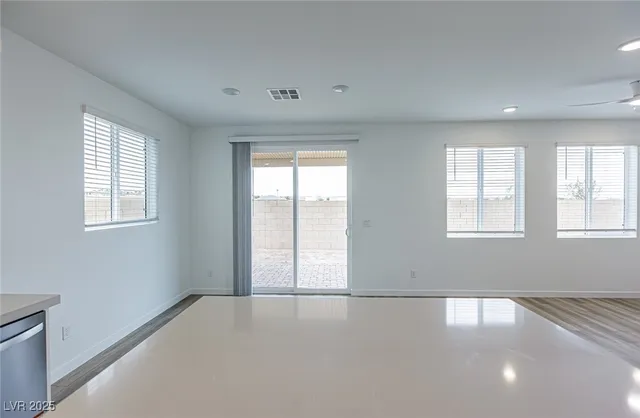 $2,645 | 8526 West Agate Avenue, Las Vegas, NV 89113