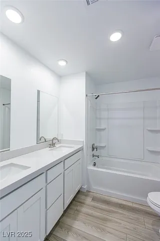 $2,645 | 8526 West Agate Avenue, Las Vegas, NV 89113