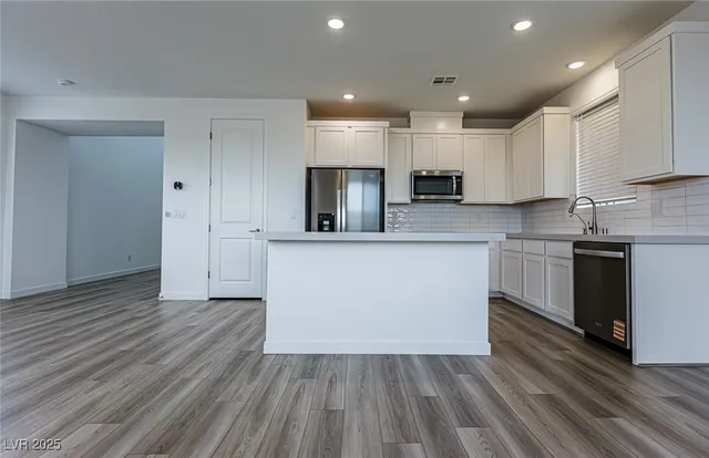 $2,645 | 8526 West Agate Avenue, Las Vegas, NV 89113