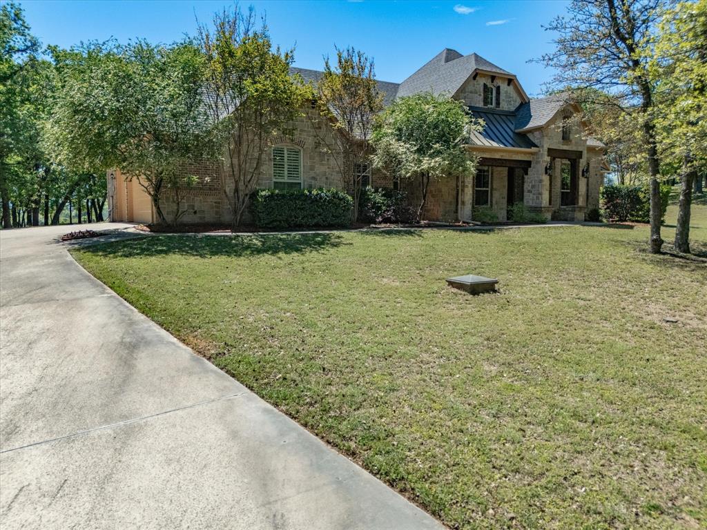 104 Lariat Court Azle, TX 76020 - Photo 2 of 37