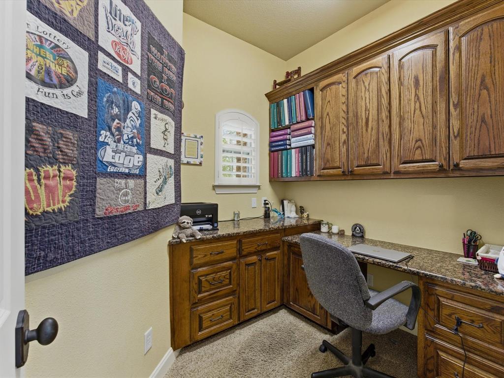 104 Lariat Court Azle, TX 76020 - Photo 29 of 37