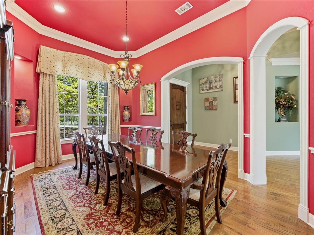 104 Lariat Court Azle, TX 76020 - Photo 8 of 37