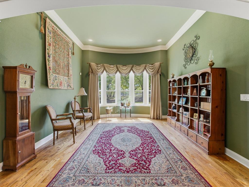 104 Lariat Court Azle, TX 76020 - Photo 9 of 37