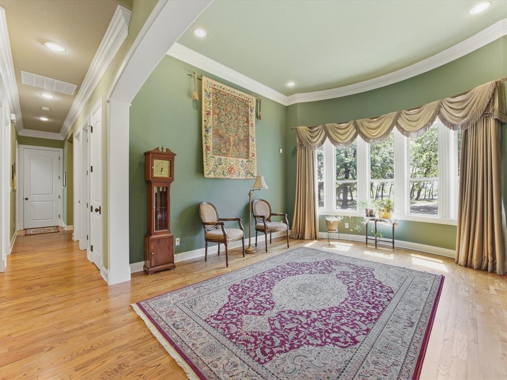 104 Lariat Court Azle, TX 76020 - Photo 10 of 37