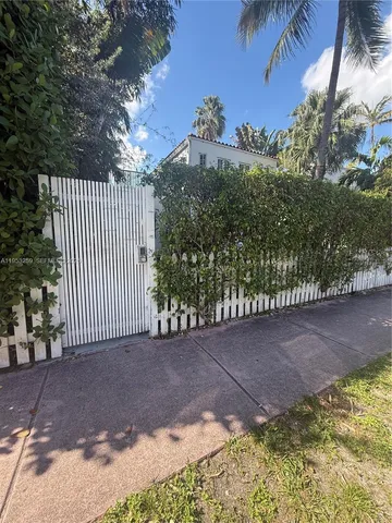 $1,800 | 912 Euclid Avenue, Unit 3, Miami Beach, FL 33139