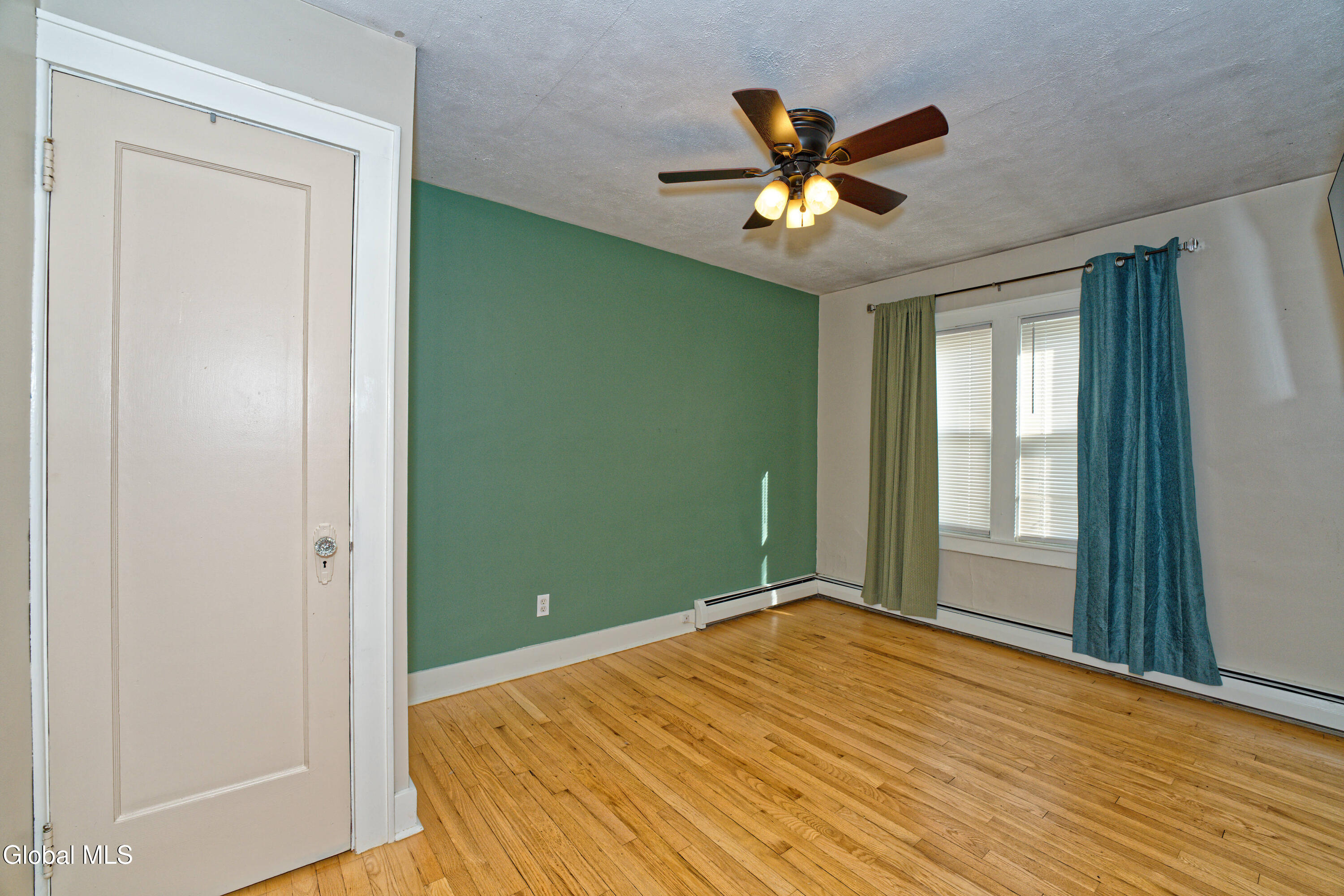 2092 Chepstow Road Schenectady, NY 12303 - Photo 20 of 28 3 Bedroom 3