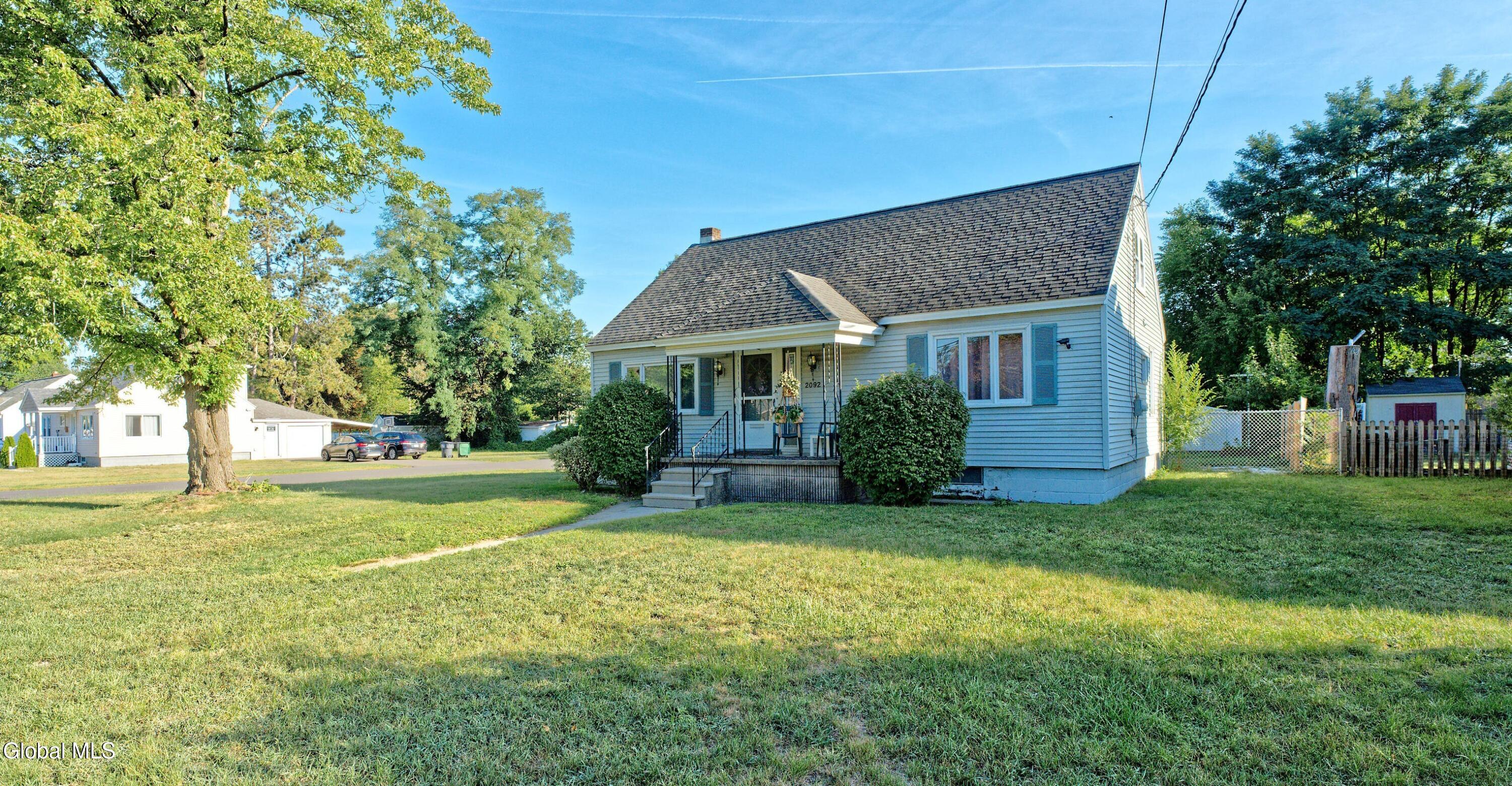 2092 Chepstow Road Schenectady, NY 12303 - Photo 3 of 28 0 Front 2