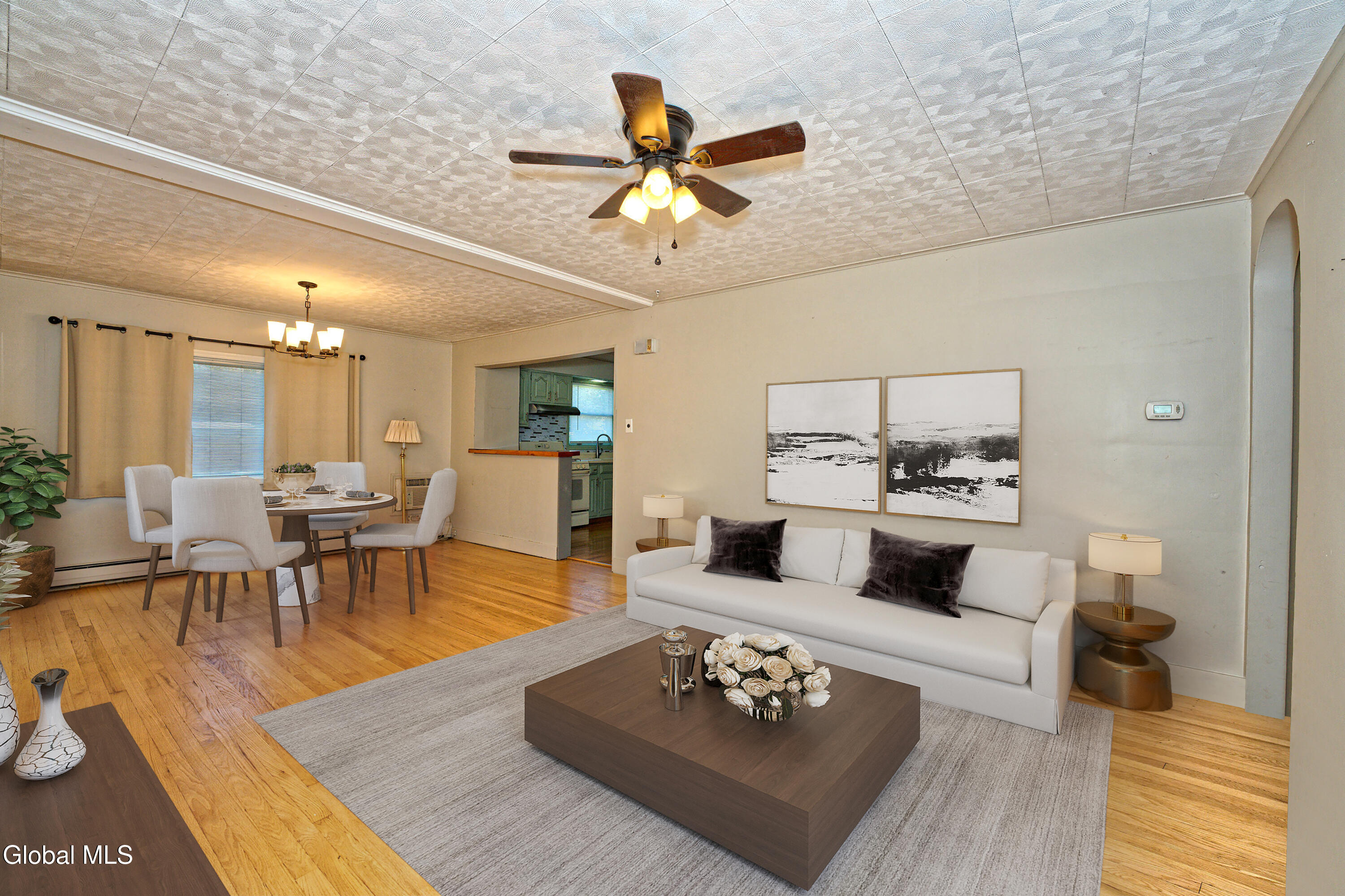 2092 Chepstow Road Schenectady, NY 12303 - Photo 10 of 28 1 Greatroom 7