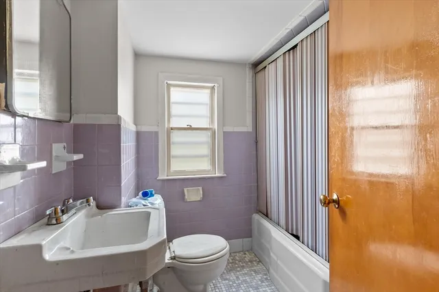 $589,000 | 26 East Dexter Avenue, Woburn, MA 01801