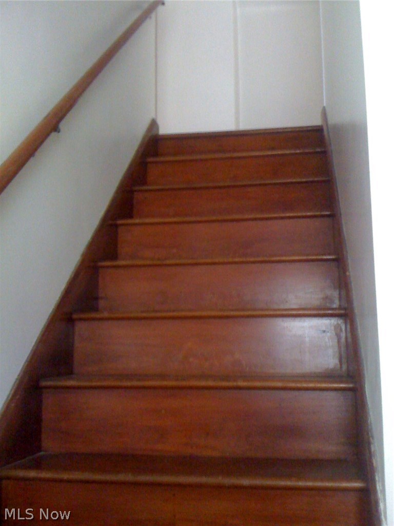 1057 Inman Street Akron, OH 44306 - Photo 8 of 13 Gallery Image 8