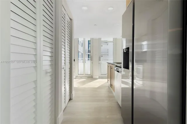 $2,950 | 7600 Collins Avenue, Unit 615, Miami Beach, FL 33141