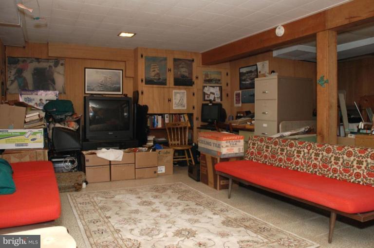 5602 Harwick Road Bethesda, MD 20816 - Photo 13 of 18 Recreation Room