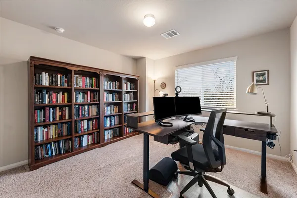 $275,000 | 996 Crossing Drive, Bryan, TX 77803