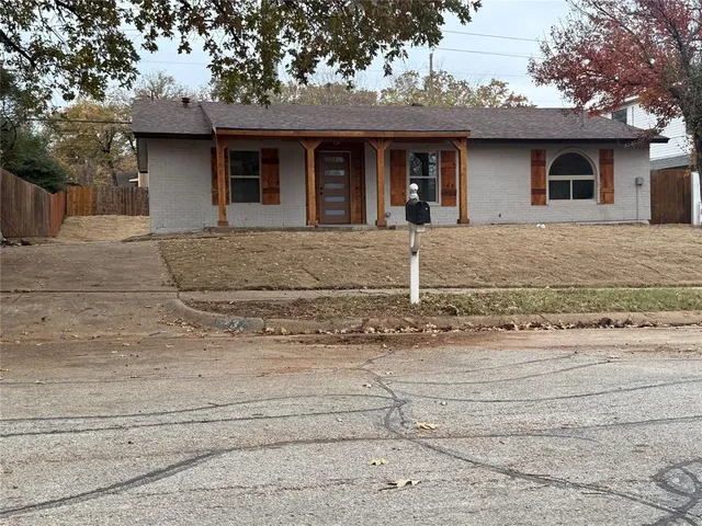 $365,000 | 2913 White Oak Lane, Bedford, TX 76021