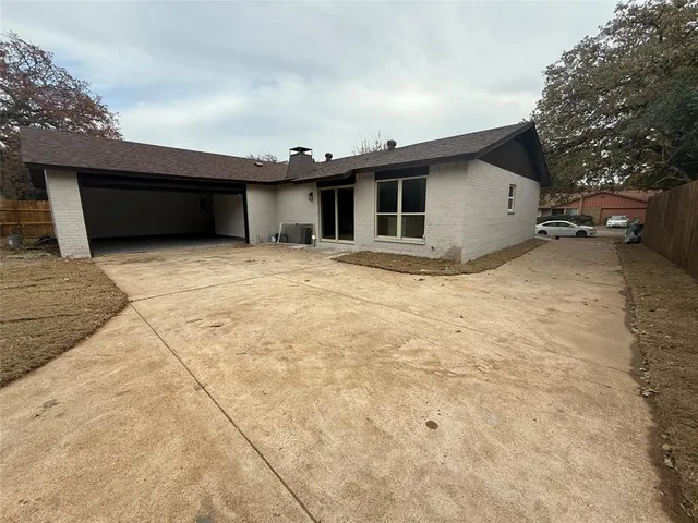 $365,000 | 2913 White Oak Lane, Bedford, TX 76021