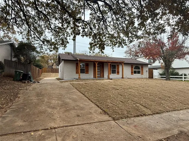 $365,000 | 2913 White Oak Lane, Bedford, TX 76021