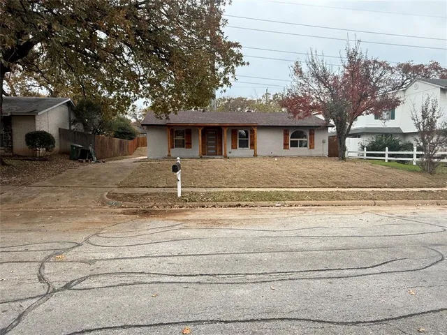 $365,000 | 2913 White Oak Lane, Bedford, TX 76021