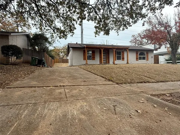 $345,000 | 2913 White Oak Lane, Bedford, TX 76021