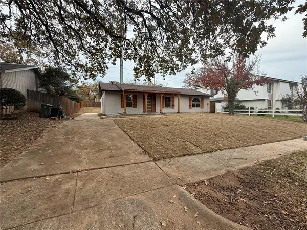 $345,000 | 2913 White Oak Lane, Bedford, TX 76021
