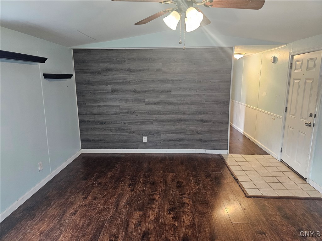 210 Henderson Lane Brutus, NY 13166 - Photo 11 of 20 LIVING ROOM