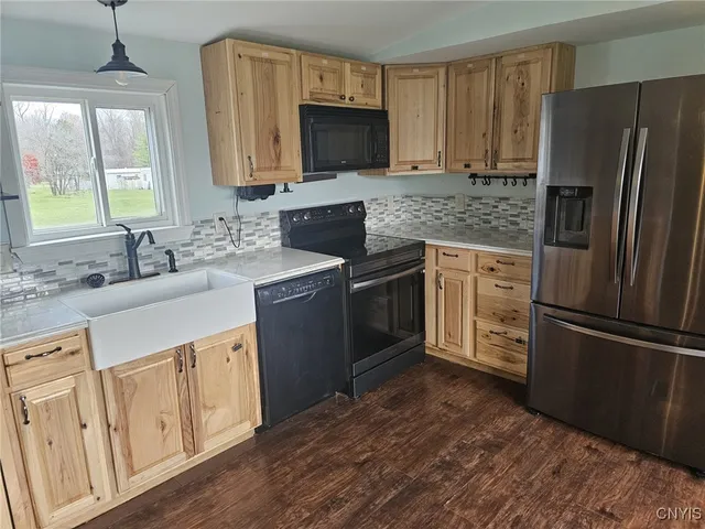 $39,900 | 210 Henderson Lane, Brutus, NY 13166