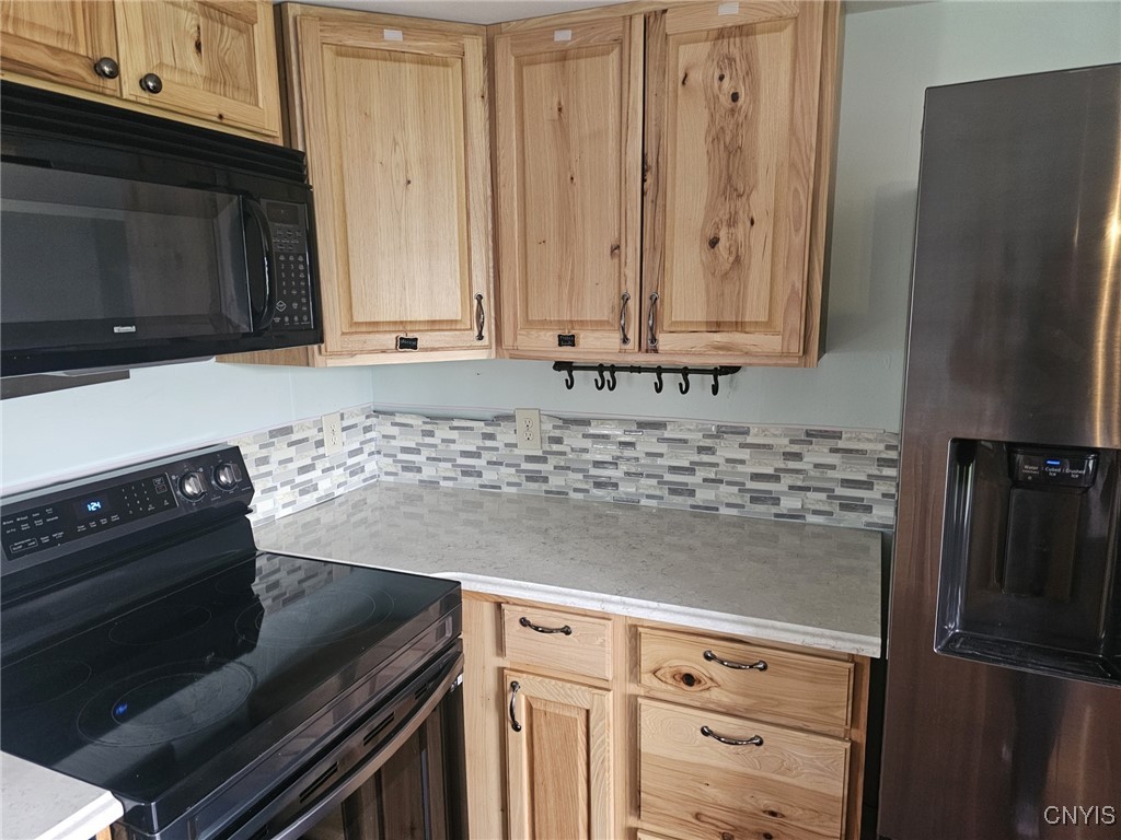 210 Henderson Lane Brutus, NY 13166 - Photo 8 of 20