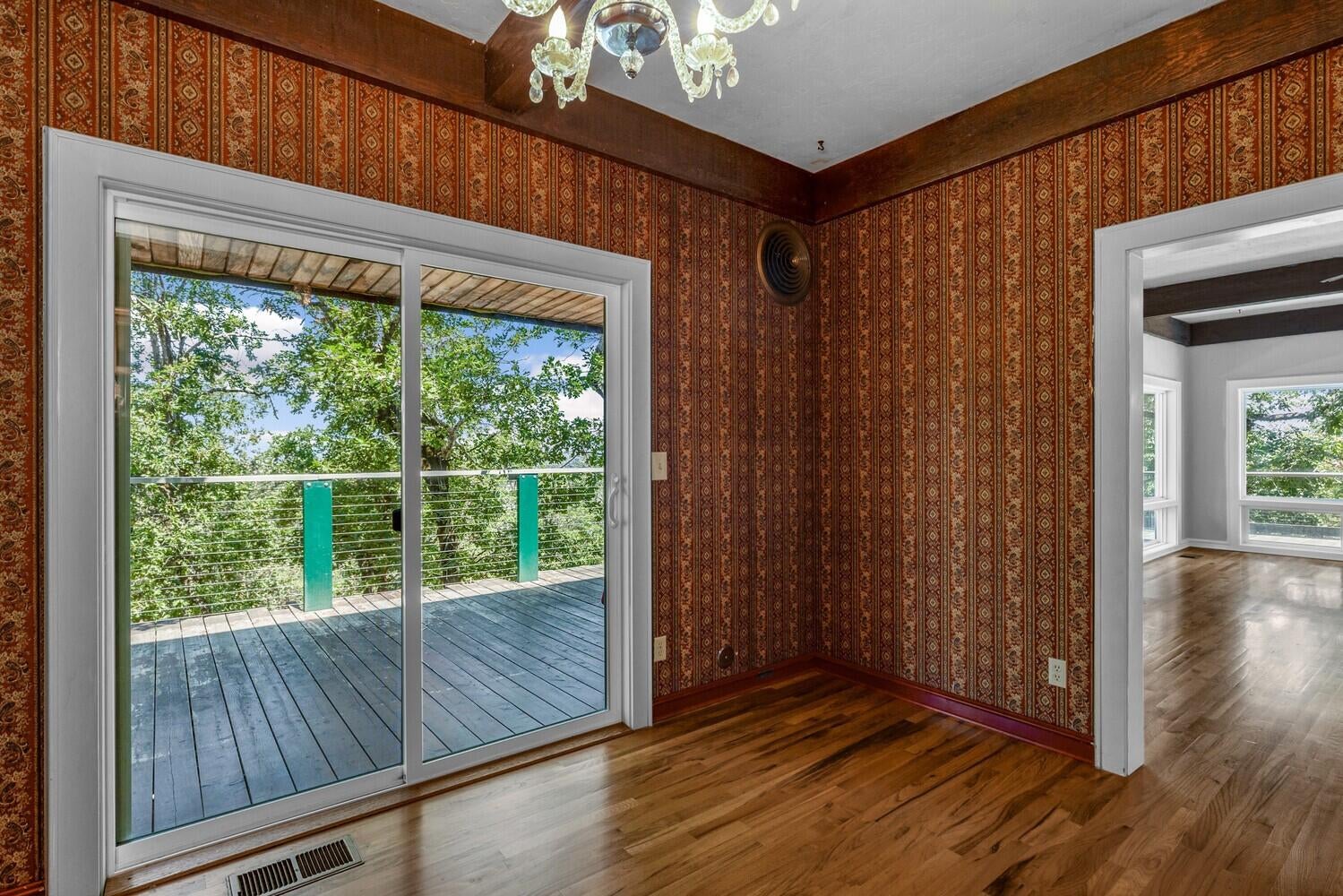 4620 Dark Hollow Road Medford, OR 97501 - Photo 22 of 38 4620 dark hollow dinign room .slider 2