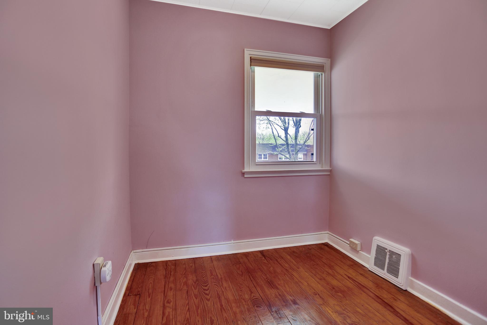 222 Sycamore Road Reading, PA 19611 - Photo 18 of 27 Gallery Image 18