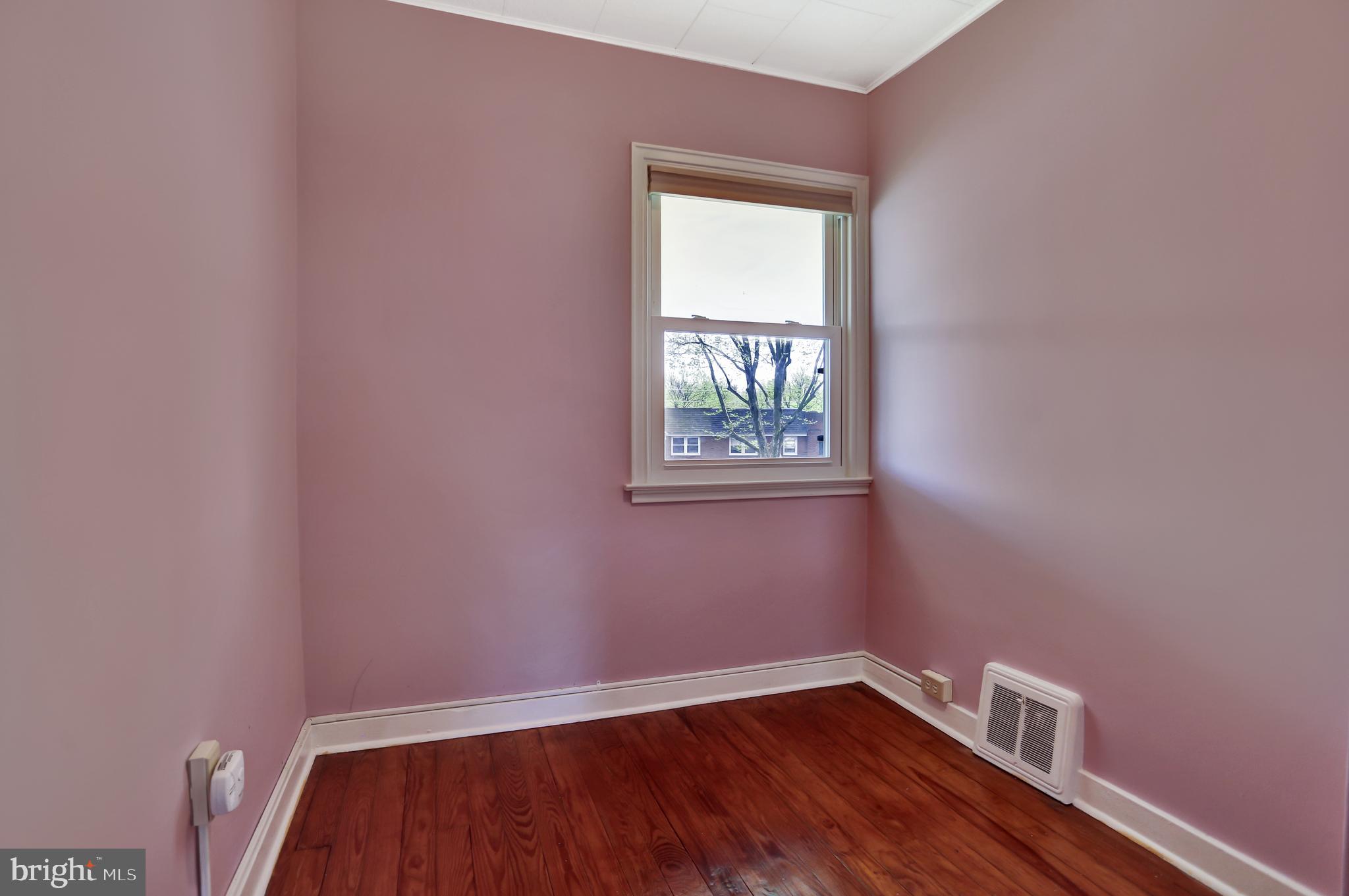 222 Sycamore Road Reading, PA 19611 - Photo 19 of 27 Gallery Image 19