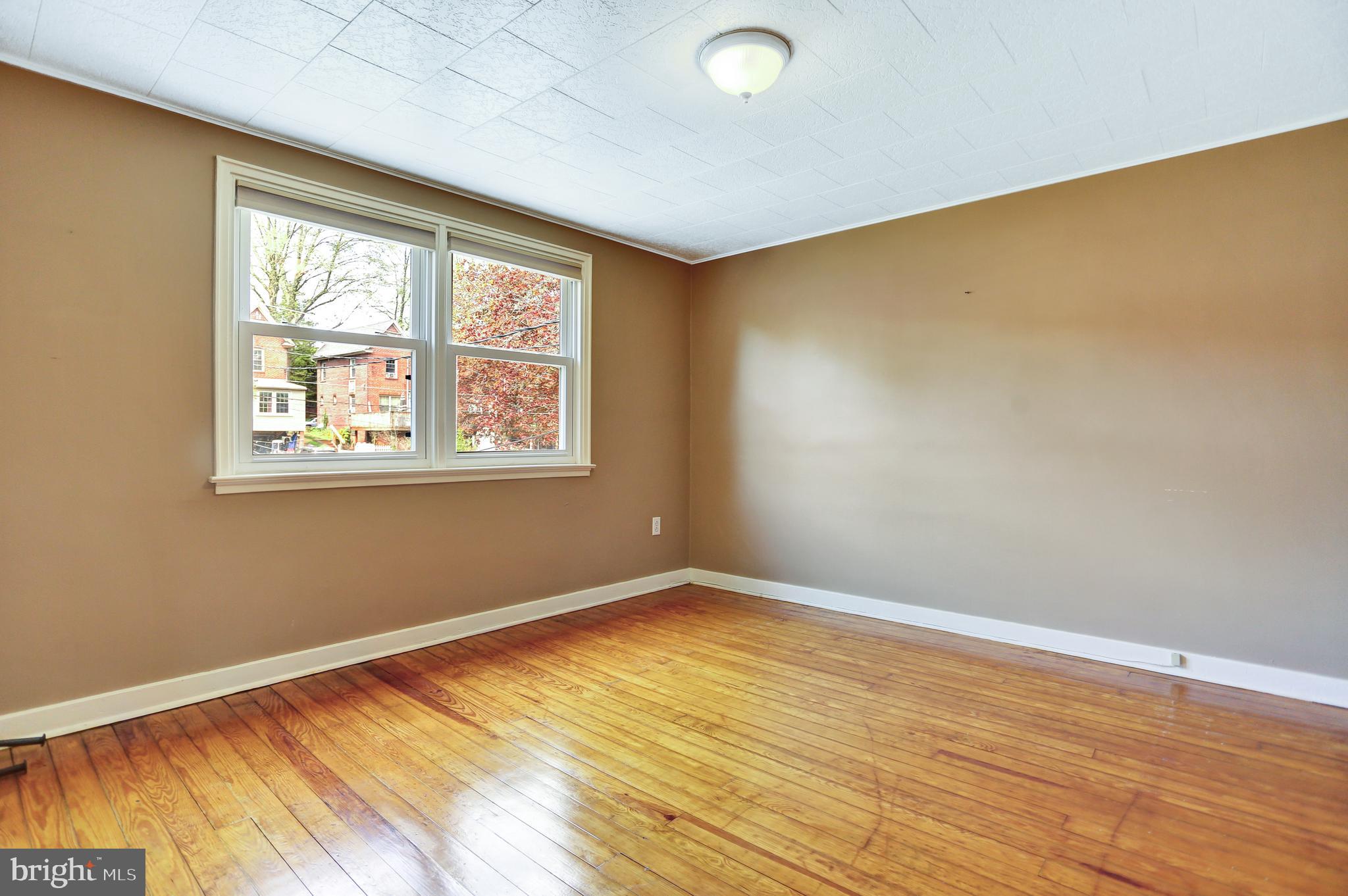 222 Sycamore Road Reading, PA 19611 - Photo 22 of 27 Gallery Image 22