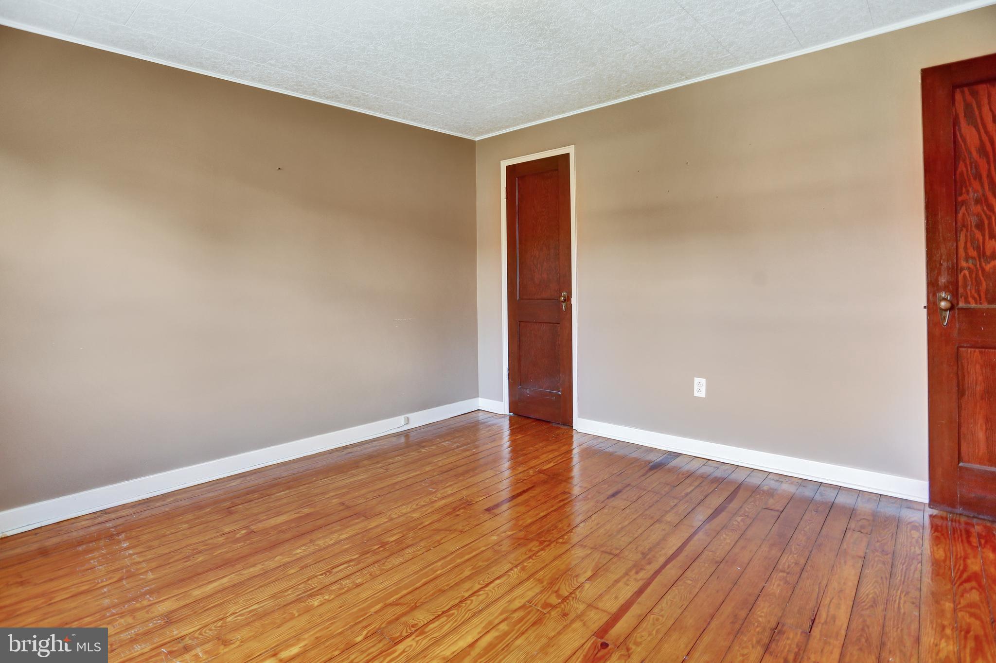 222 Sycamore Road Reading, PA 19611 - Photo 23 of 27 Gallery Image 23