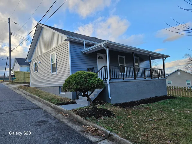 $199,999 | 535 Dillard Street, Martinsville, VA 24112