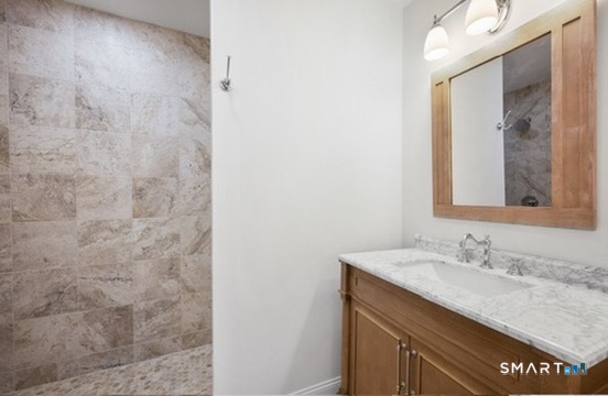 337 Woodbine Road Stamford, CT 06903 - Photo 16 of 20 Gallery Image 16