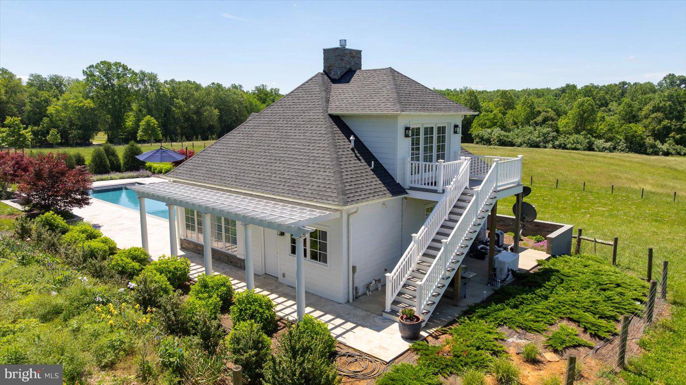 10042 Cedar Spring Lane Culpeper, VA 22701 - Photo 11 of 111 Guest/pool house