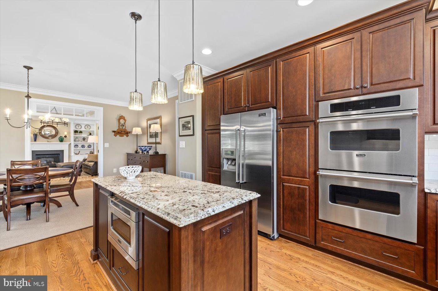 10042 Cedar Spring Lane Culpeper, VA 22701 - Photo 32 of 111 Black/white granite countertops