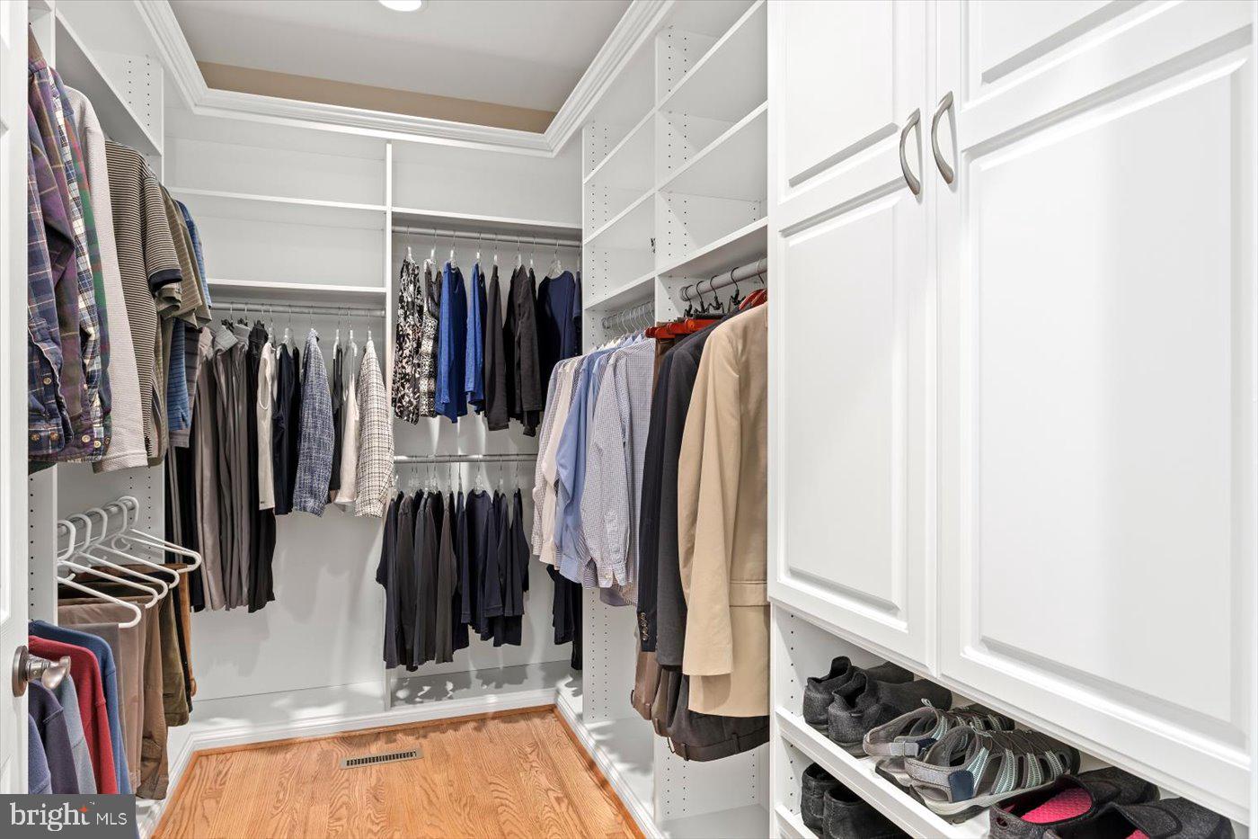 10042 Cedar Spring Lane Culpeper, VA 22701 - Photo 47 of 111 Large walk-in closet
