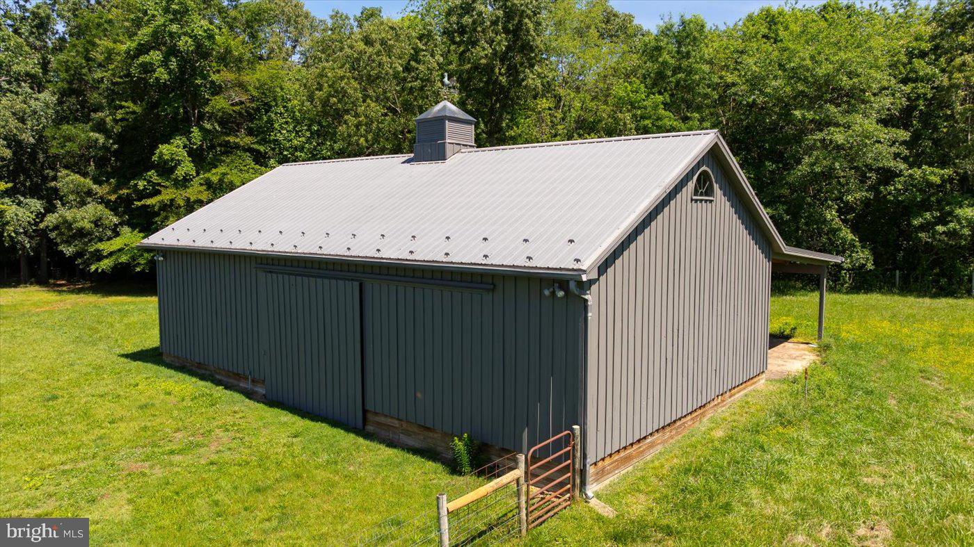 10042 Cedar Spring Lane Culpeper, VA 22701 - Photo 99 of 111 Barn