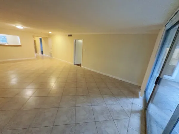 $1,550 | 2210 Dorrington Street, Unit 201, Houston, TX 77030