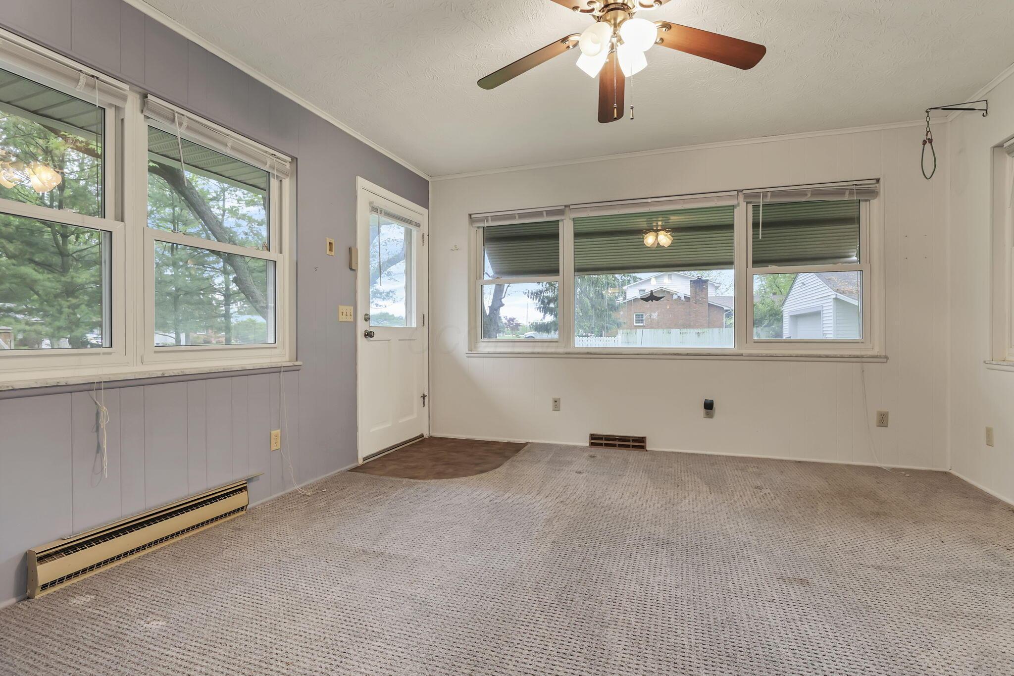 5609 Hayden Run Road Hilliard, OH 43026 - Photo 16 of 81 Family Room / Den Area