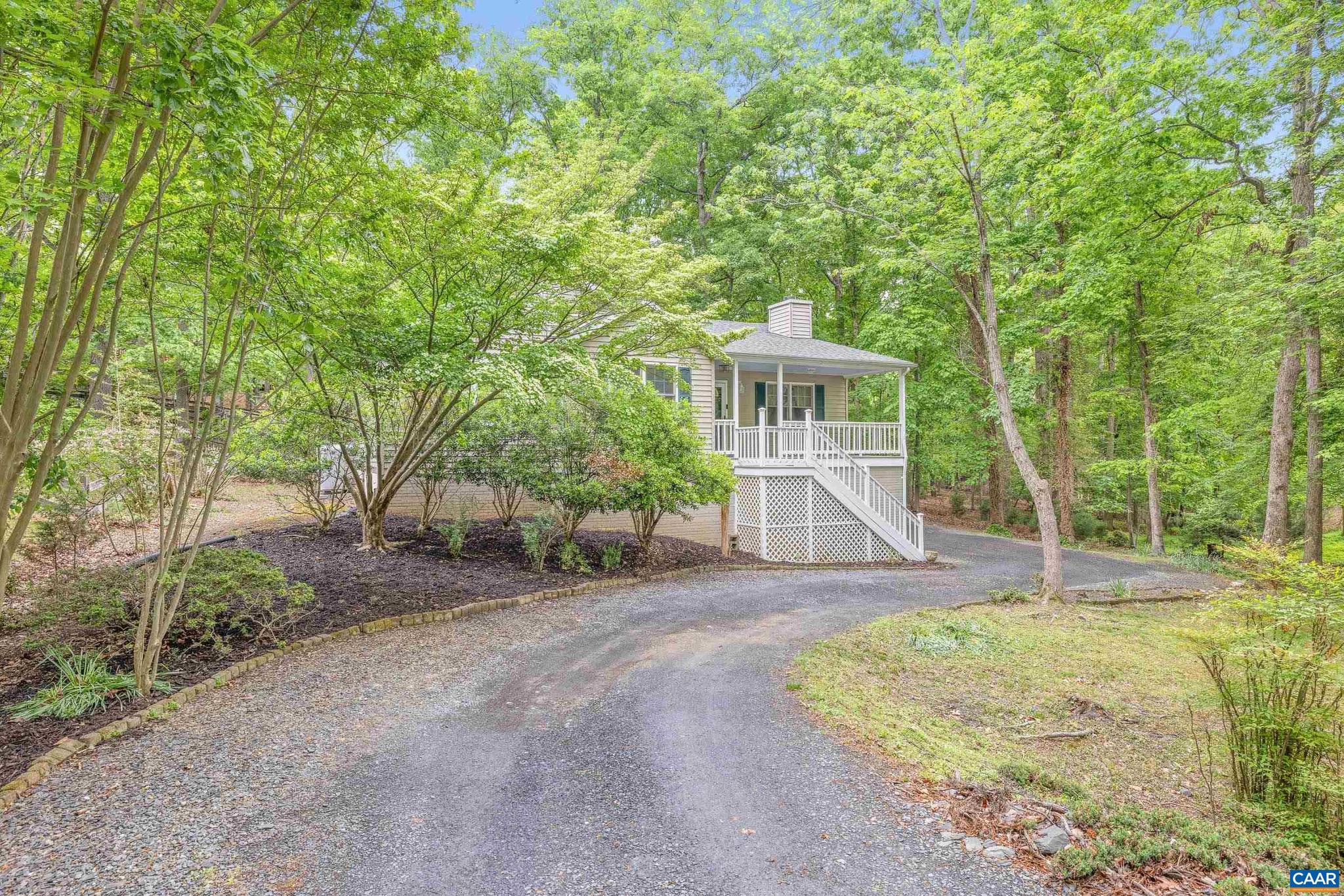 21 Ashton Road Palmyra, VA 22963 - Photo 3 of 35