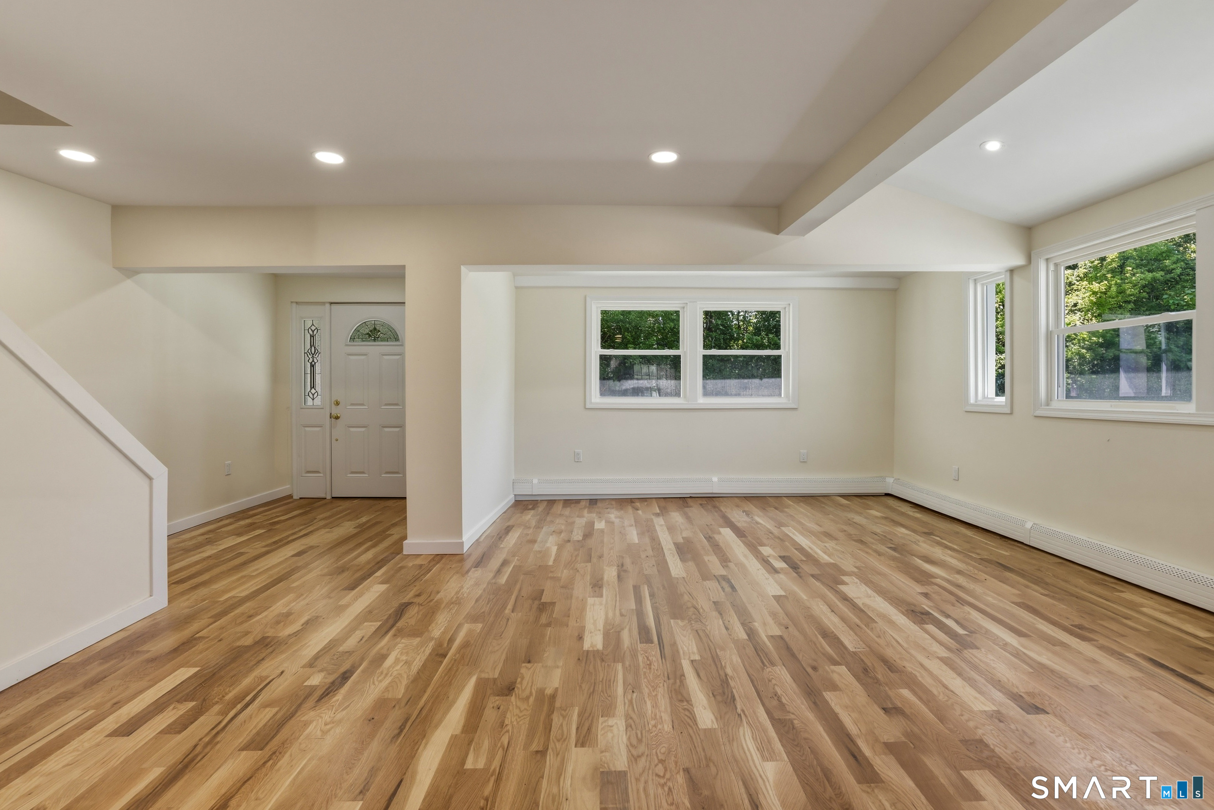 461 Mountain Road Newington, CT 06111 - Photo 8 of 21