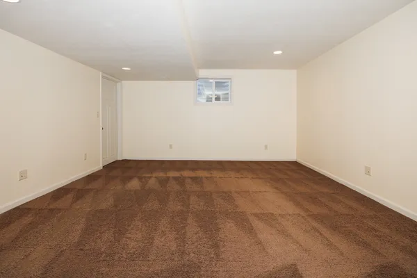 a view of workspace with furniture