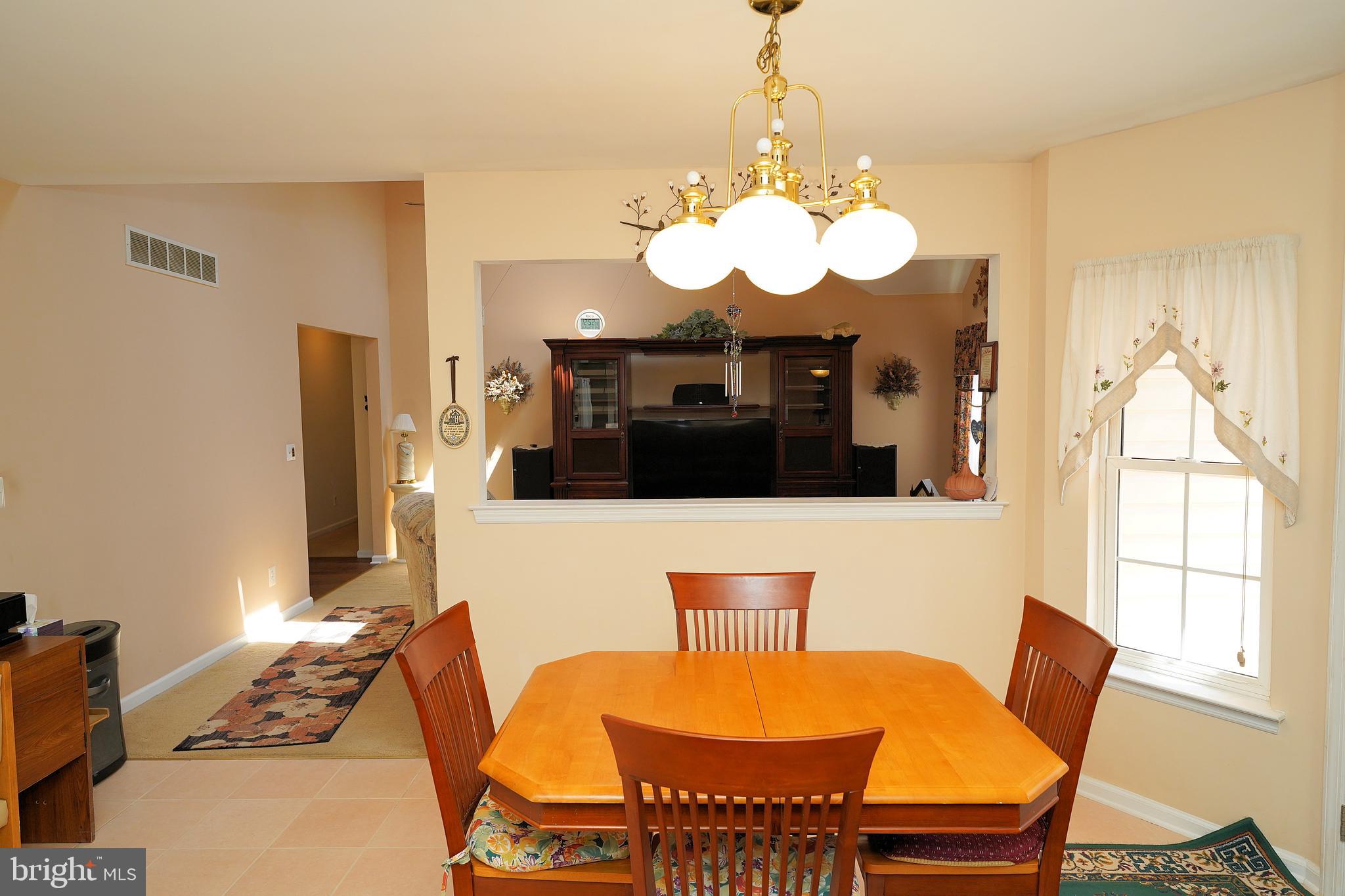 276 Warren Drive Wrightstown, NJ 08562 - Photo 14 of 44