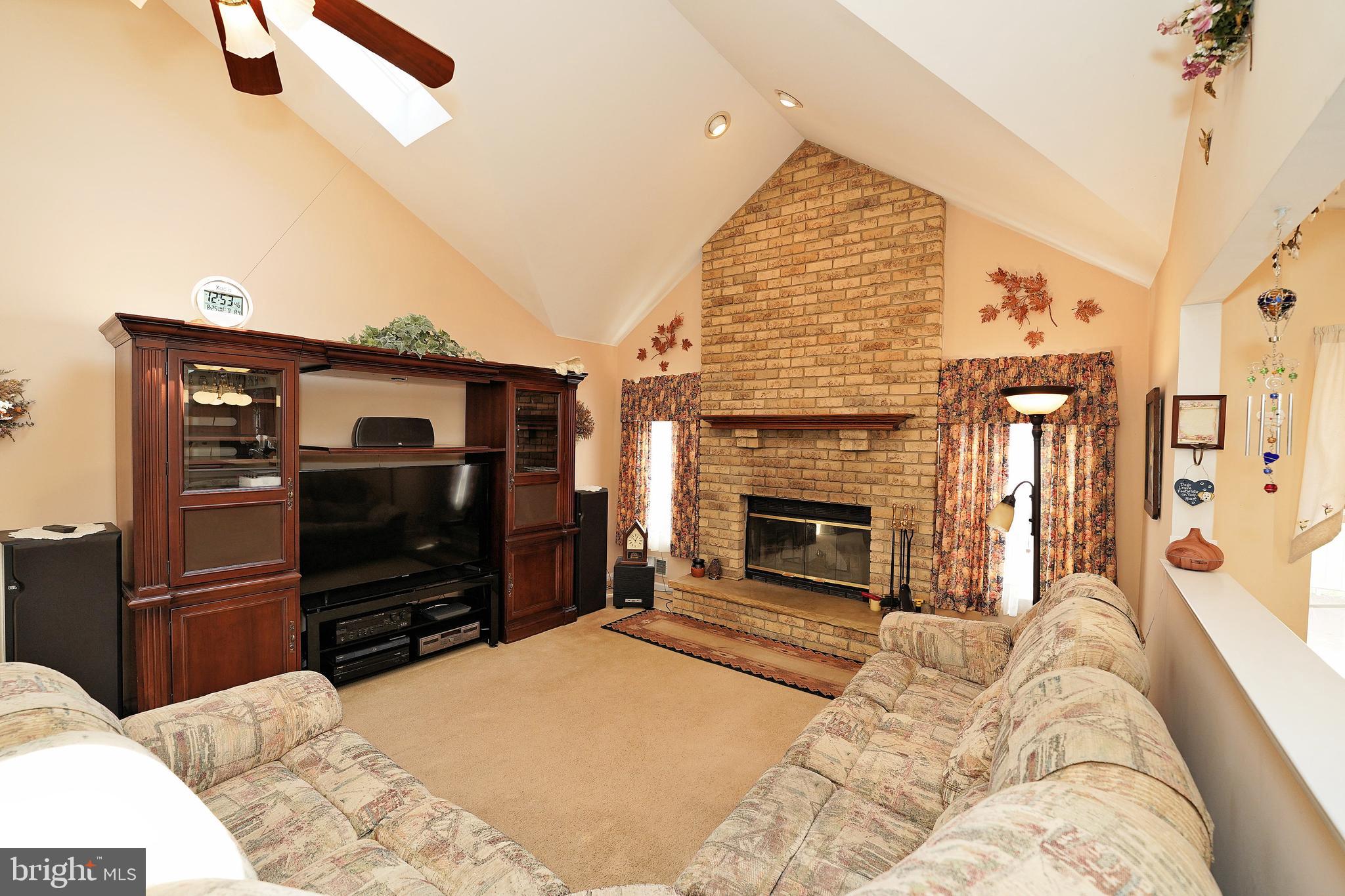 276 Warren Drive Wrightstown, NJ 08562 - Photo 16 of 44