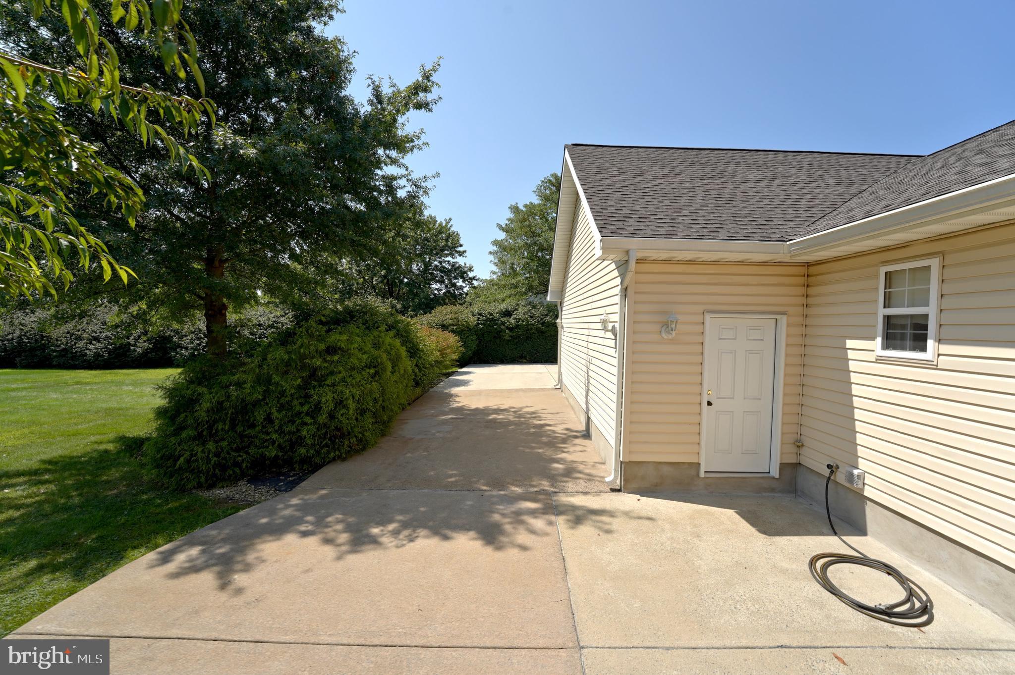 276 Warren Drive Wrightstown, NJ 08562 - Photo 40 of 44