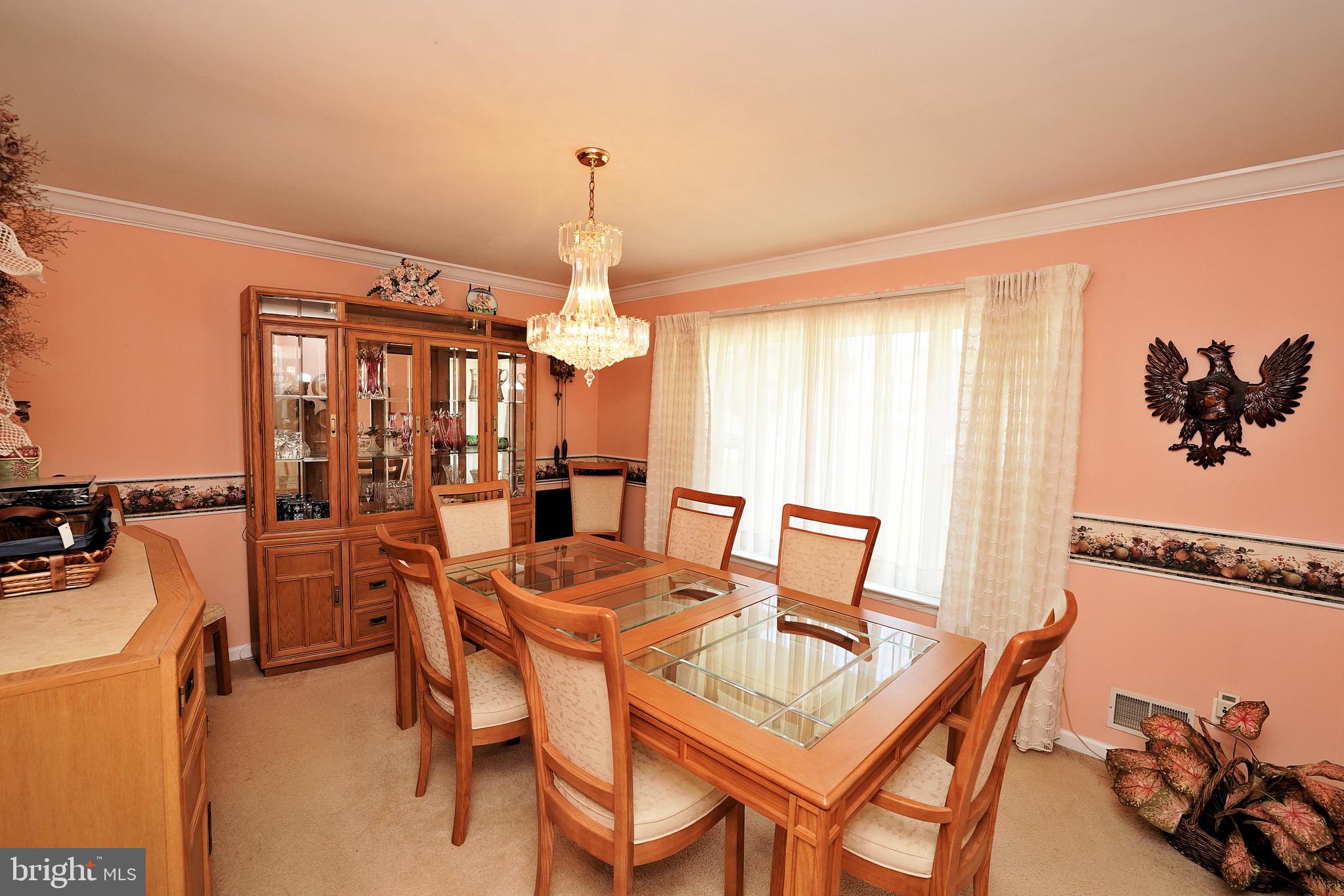 276 Warren Drive Wrightstown, NJ 08562 - Photo 8 of 44
