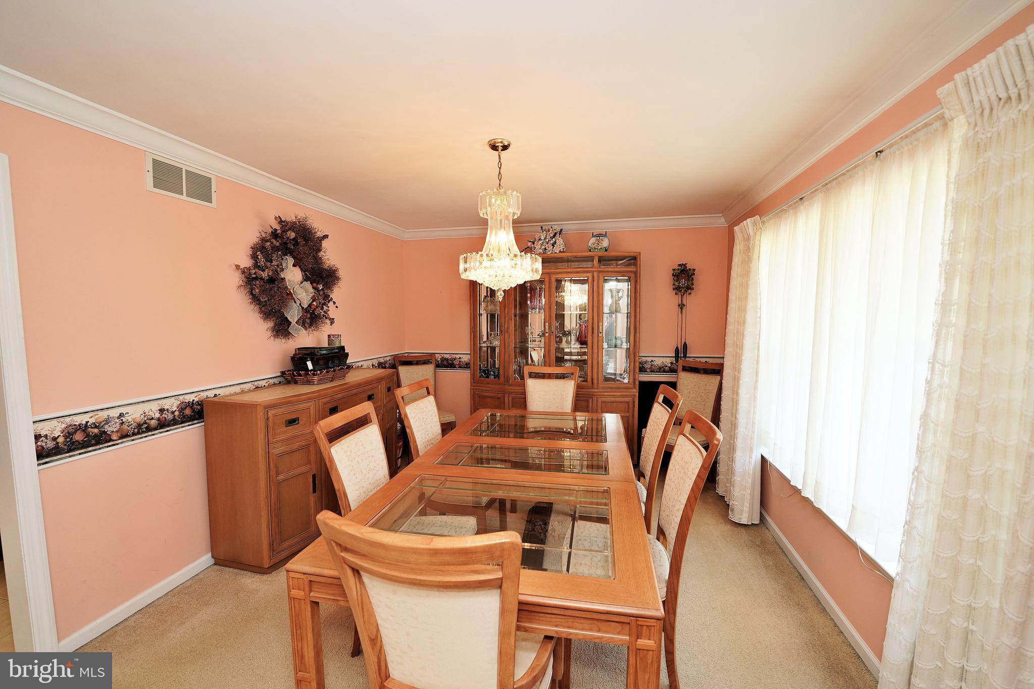 276 Warren Drive Wrightstown, NJ 08562 - Photo 9 of 44