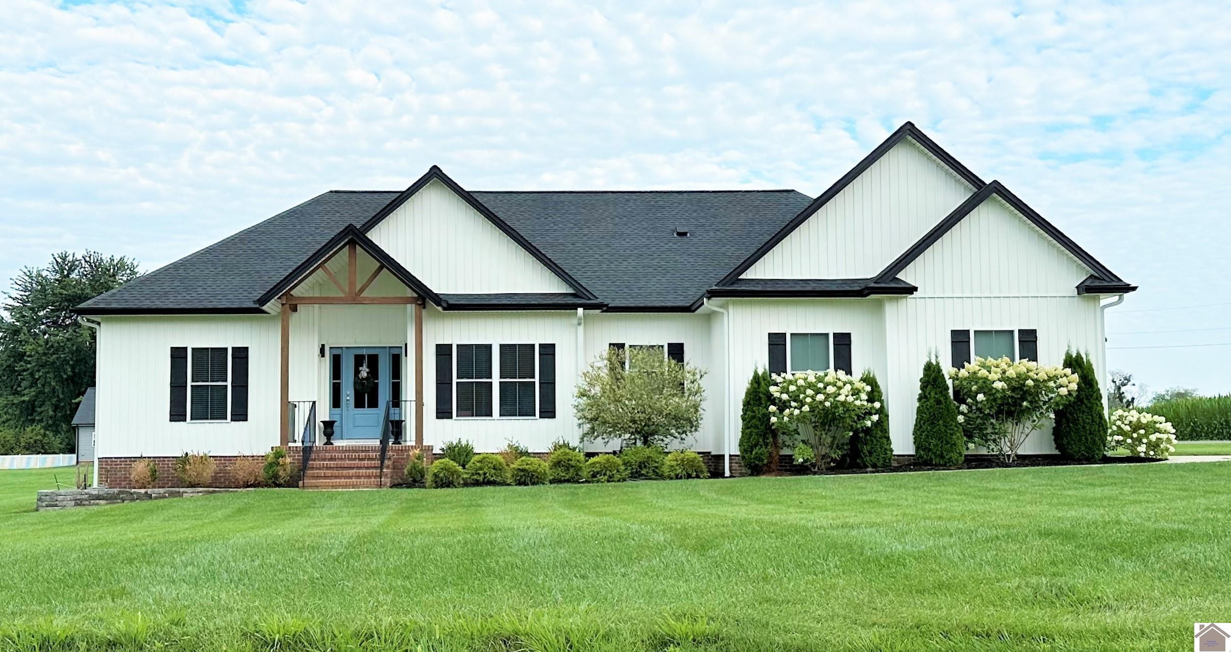 1905 South Friendship Road Paducah, KY 42003 - Photo 1 of 1 Photo 1