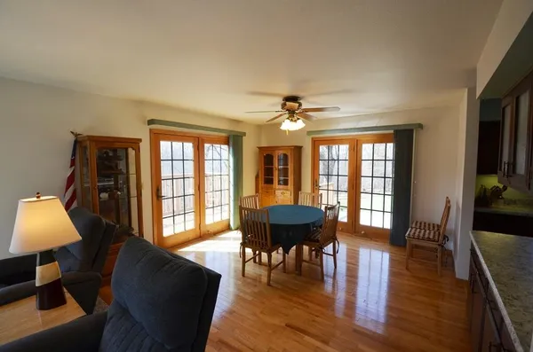 $579,900 | W9498 Highway 18, Oakland, WI 53523