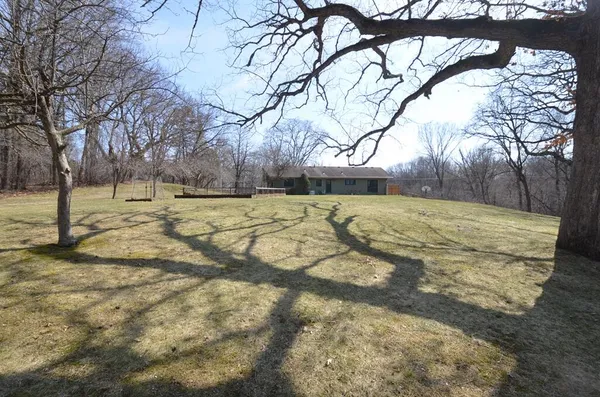 $579,900 | W9498 Highway 18, Oakland, WI 53523